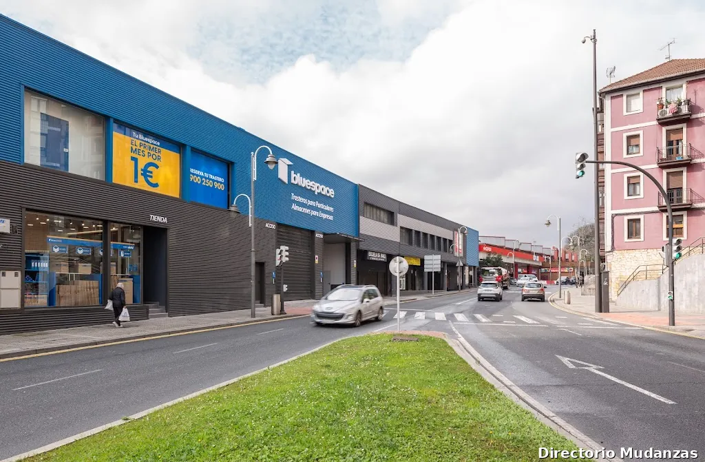 Bluespace Bolueta Centro – trasteros en Begoña