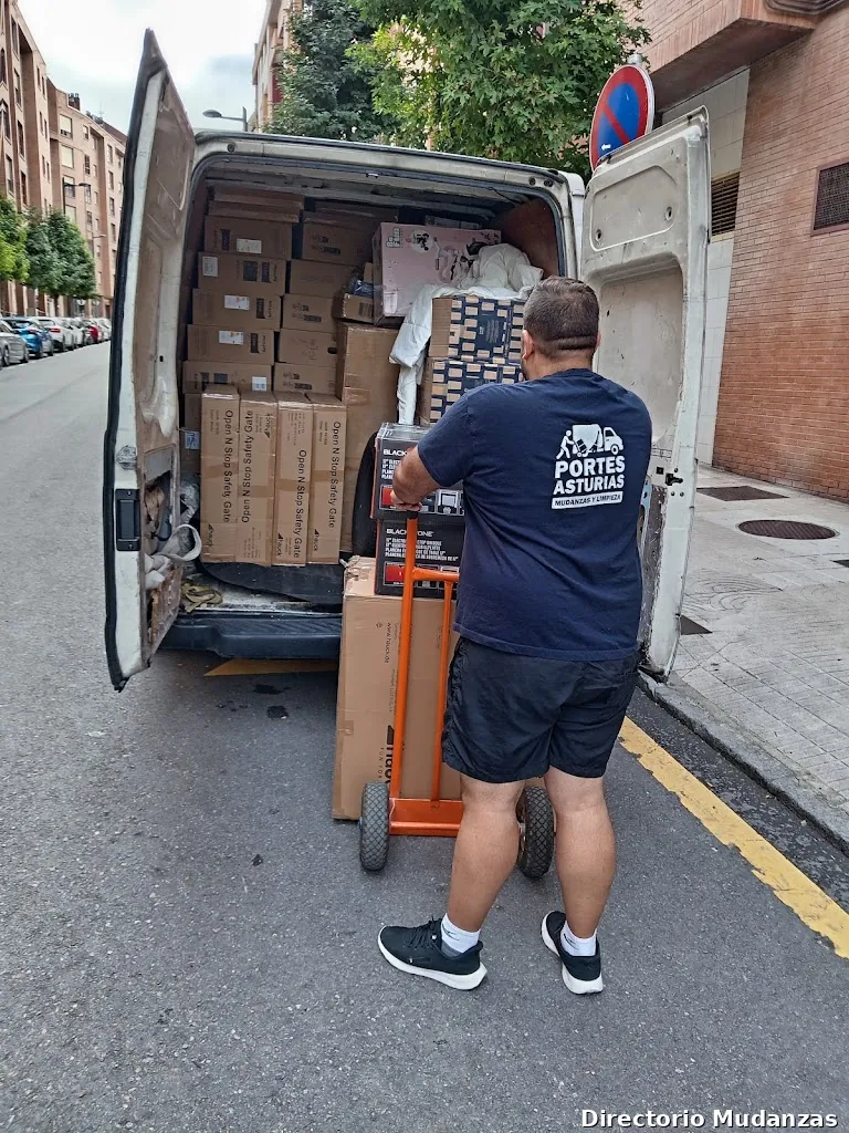 Portes Asturias mudanzas limpiezas