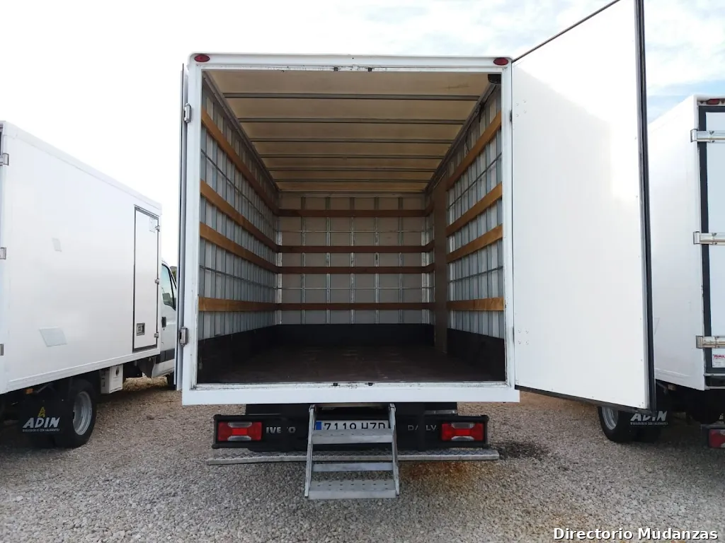 Vicente Mudanzas y Transportes